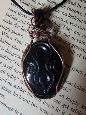 Black Obsidian Goddess Pendant Necklack